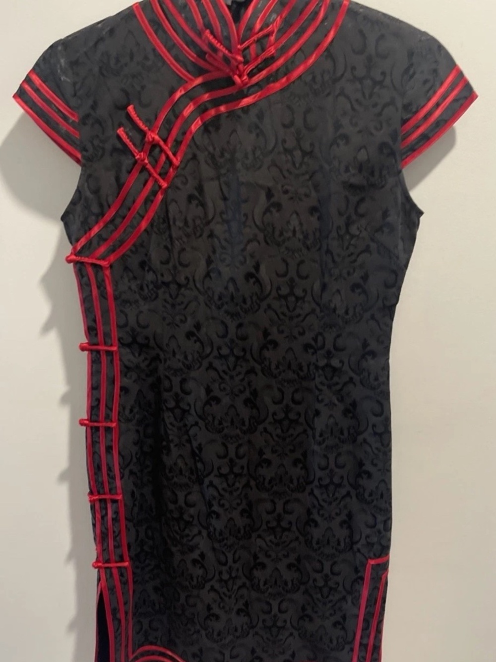 DRAGON SILK Asian Silk Top Women Size large Black & Red Blouse